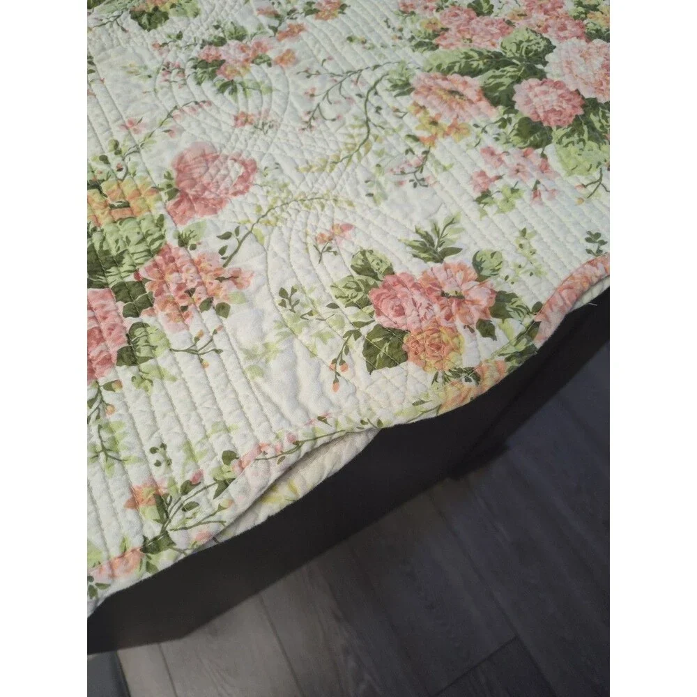 Mary Jane's Home Sweet Roses Fulll Quilt with 1 Sham 86